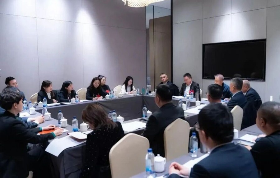 【聚焦两会】区政协委员热议政府工作报告